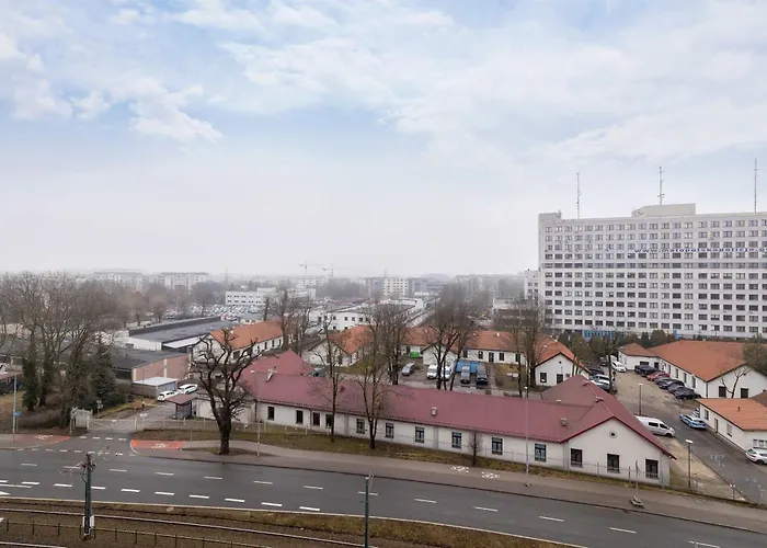 Modern And Bright Apartment With Air Conditioning & Parking By Noclegi Renters