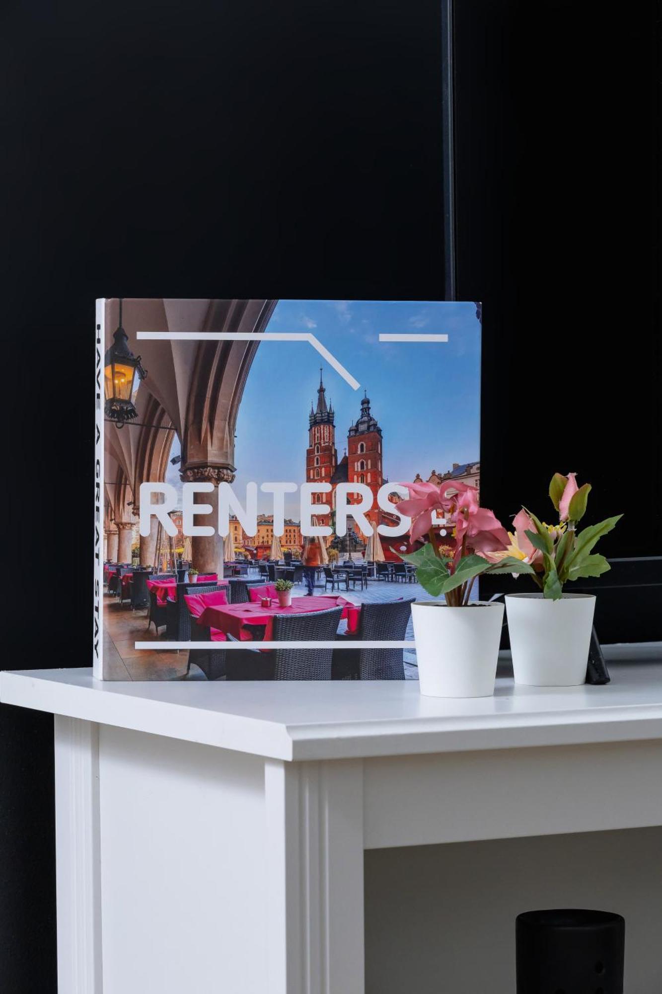Modern And Bright With Air Conditioning & Parking By Renters Apartmán