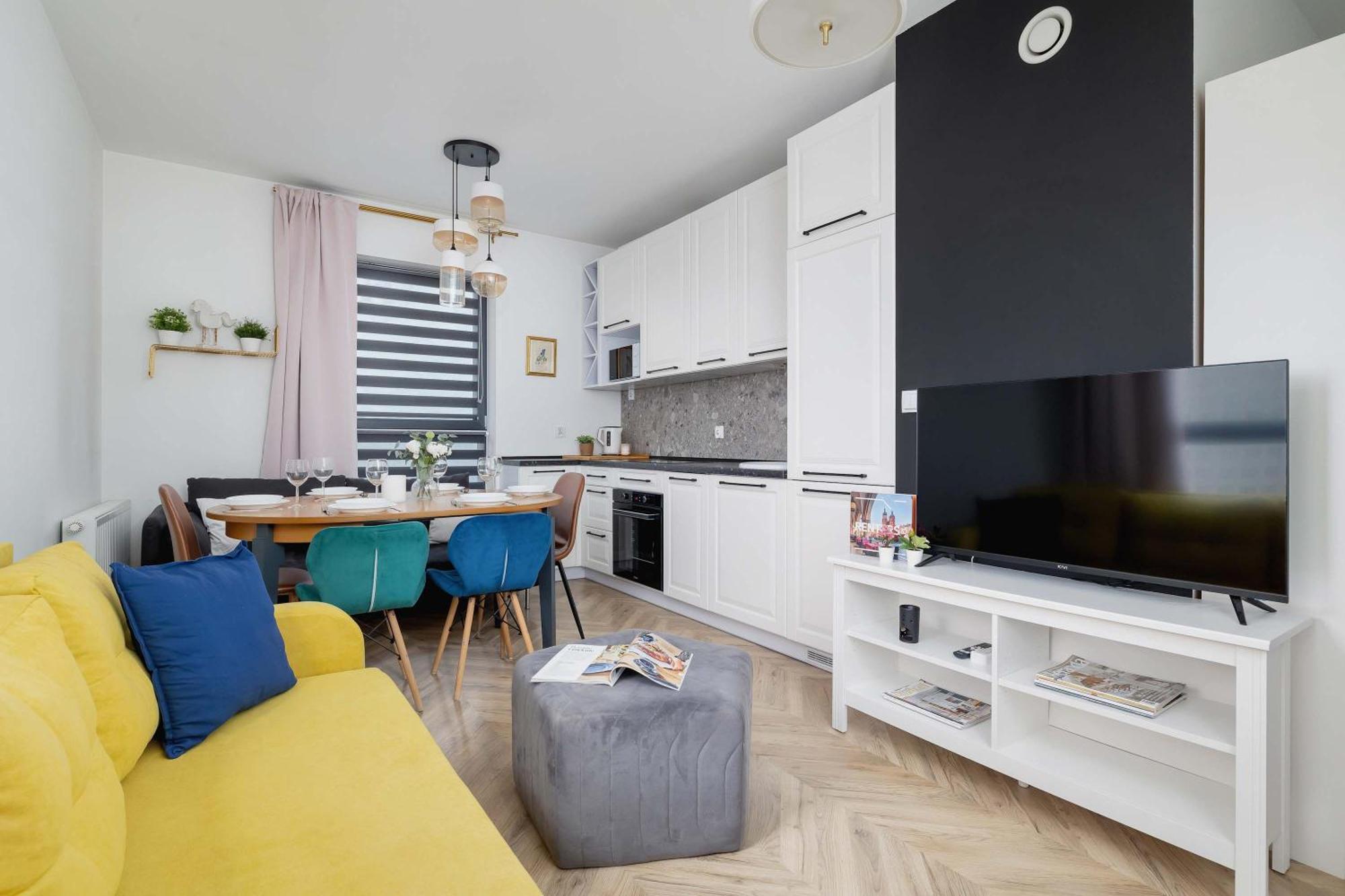 Modern And Bright With Air Conditioning & Parking By Renters Apartmán Krakov
